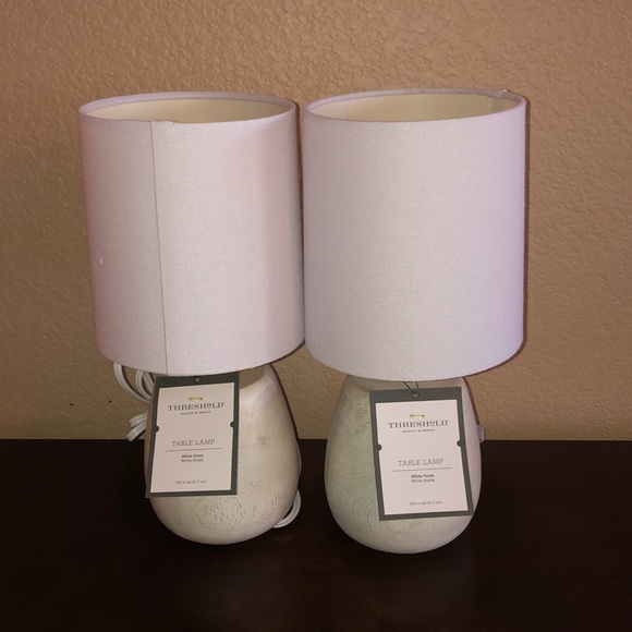 NWT Two Pack- Threshold Table Top Lamps with lampshade. - Picture 1 of 8